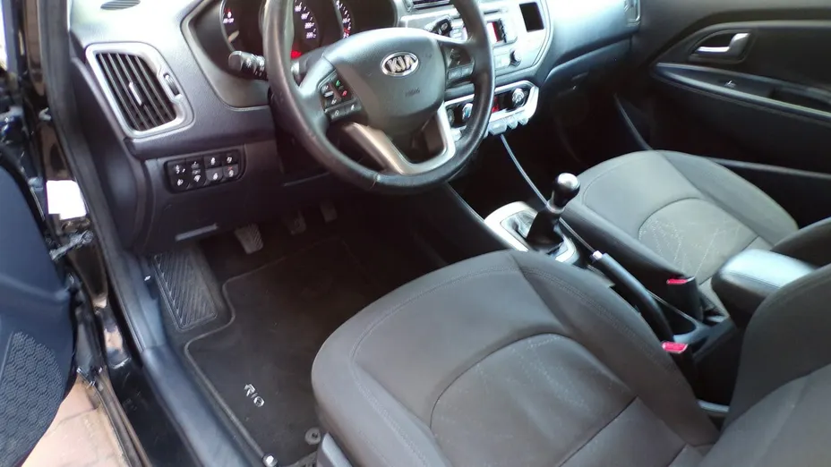KIA Rio -