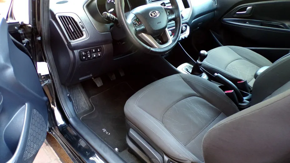 KIA Rio -