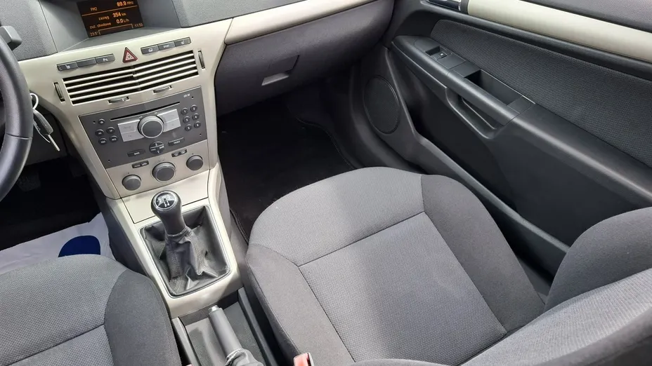 OPEL Astra -