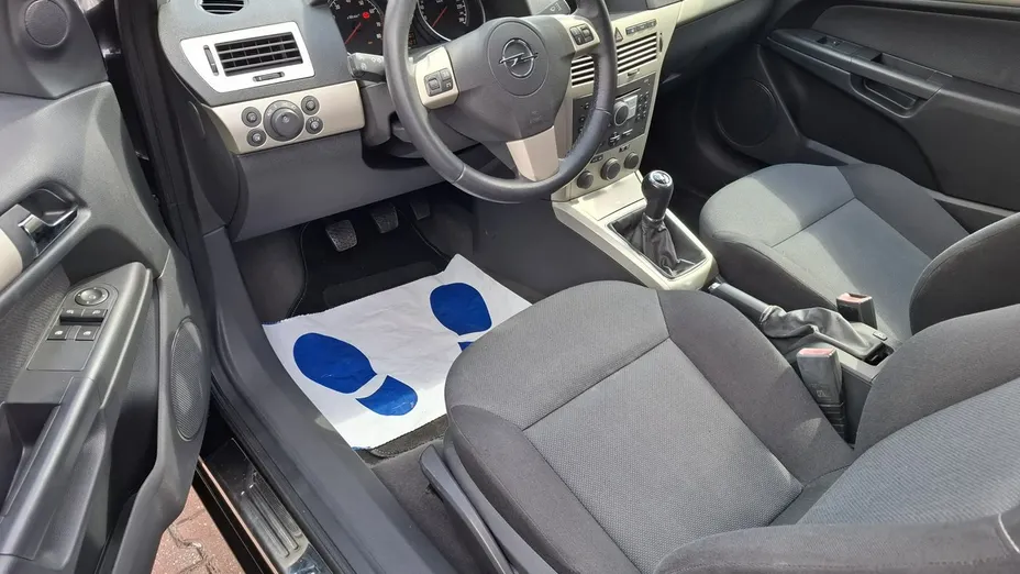 OPEL Astra -