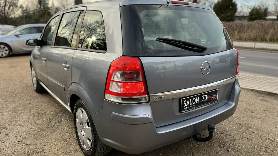 OPEL Zafira -