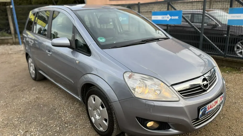 OPEL Zafira -
