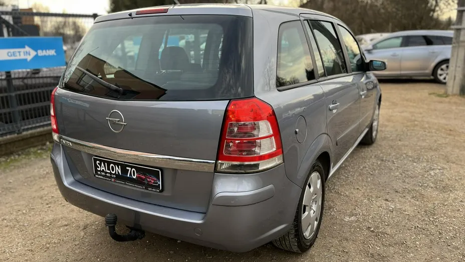 OPEL Zafira -
