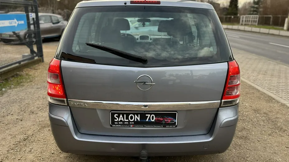 OPEL Zafira -