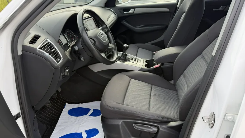AUDI Q5 -