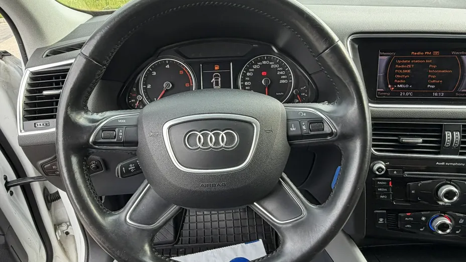 AUDI Q5 -