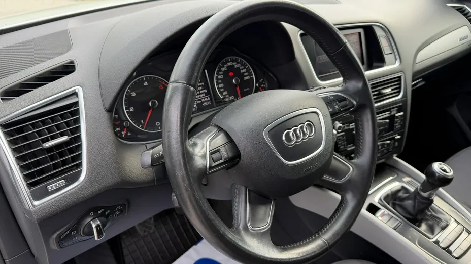 AUDI Q5 -