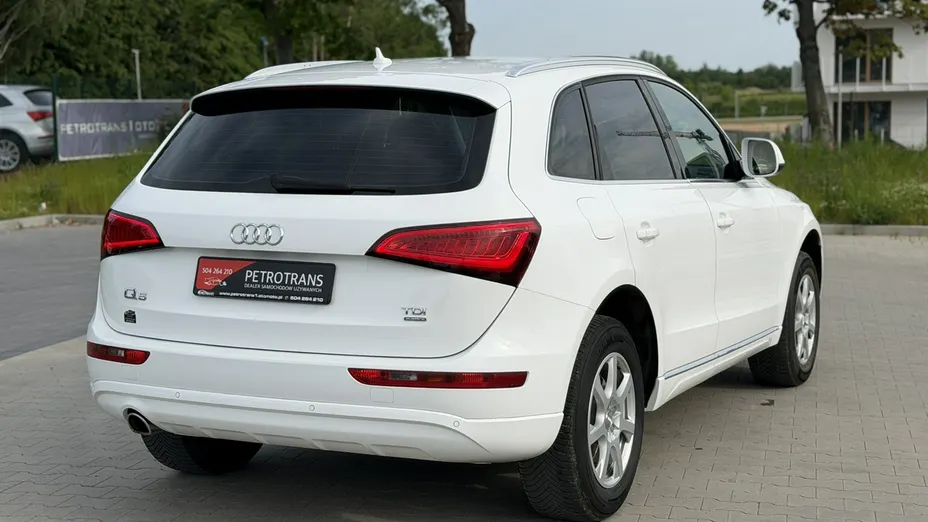 AUDI Q5 -
