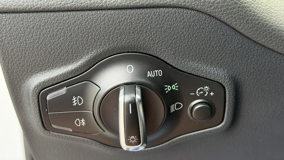 AUDI Q5 -
