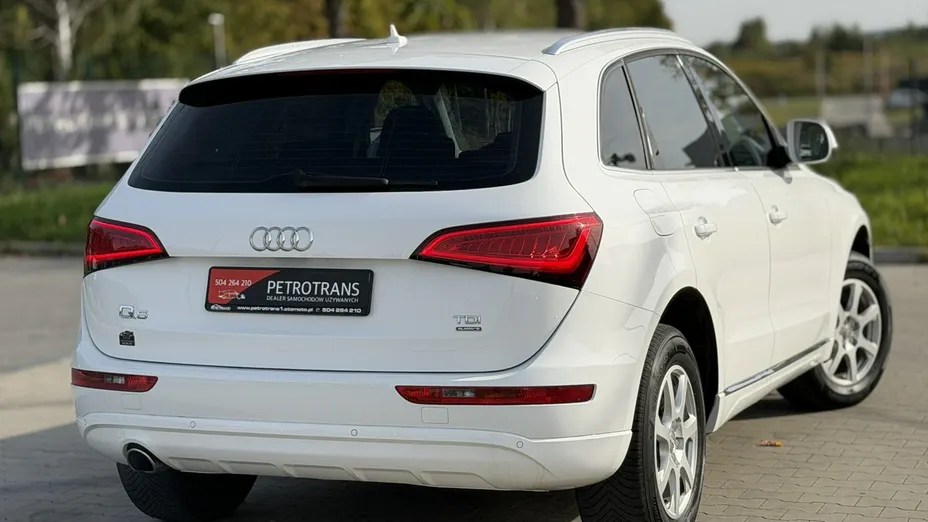 AUDI Q5 -