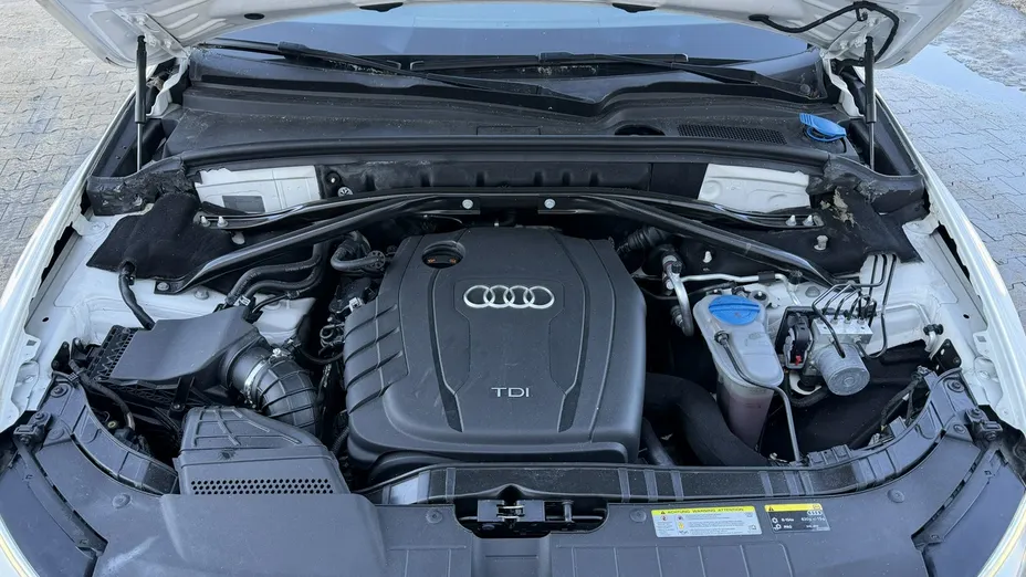 AUDI Q5 -