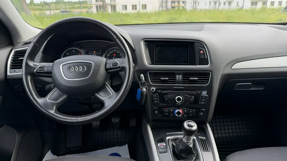 AUDI Q5 -