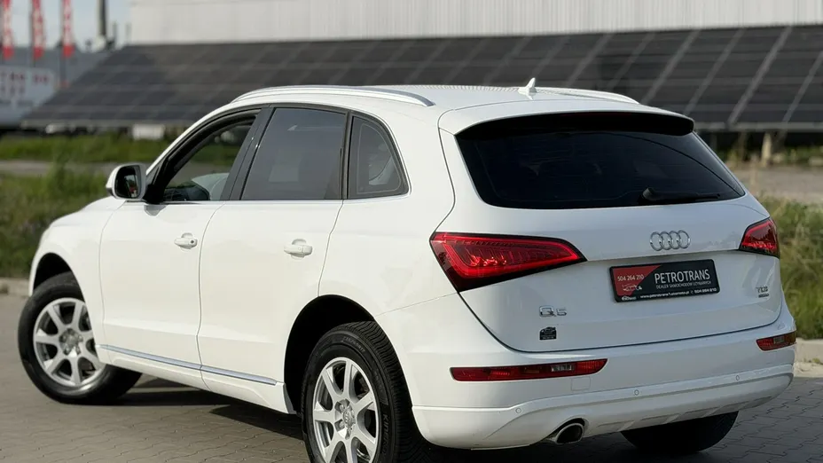 AUDI Q5 -