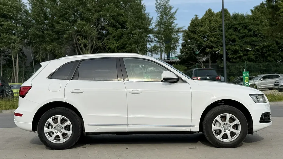 AUDI Q5 -