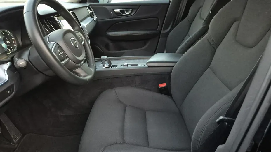 VOLVO V60 -