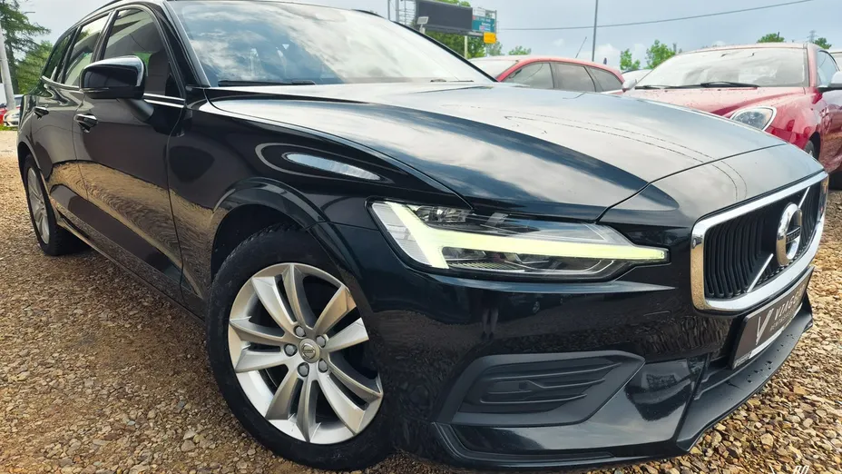 VOLVO V60 -
