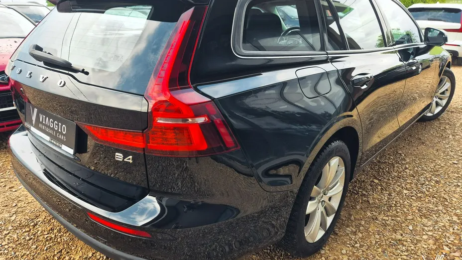 VOLVO V60 -