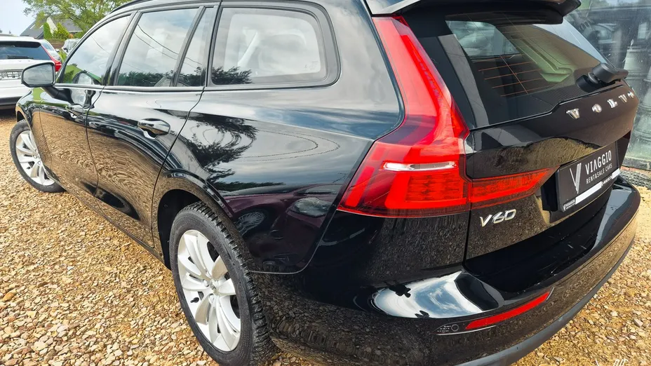 VOLVO V60 -