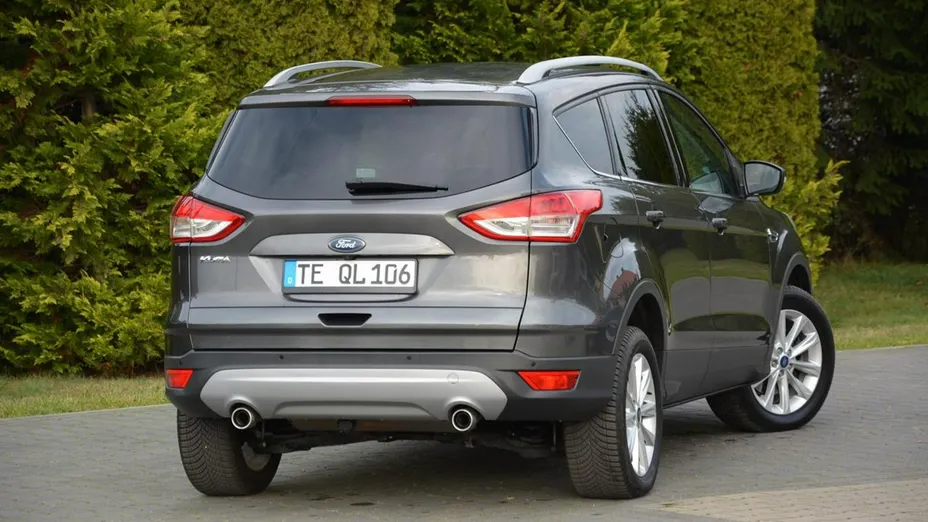FORD Kuga -