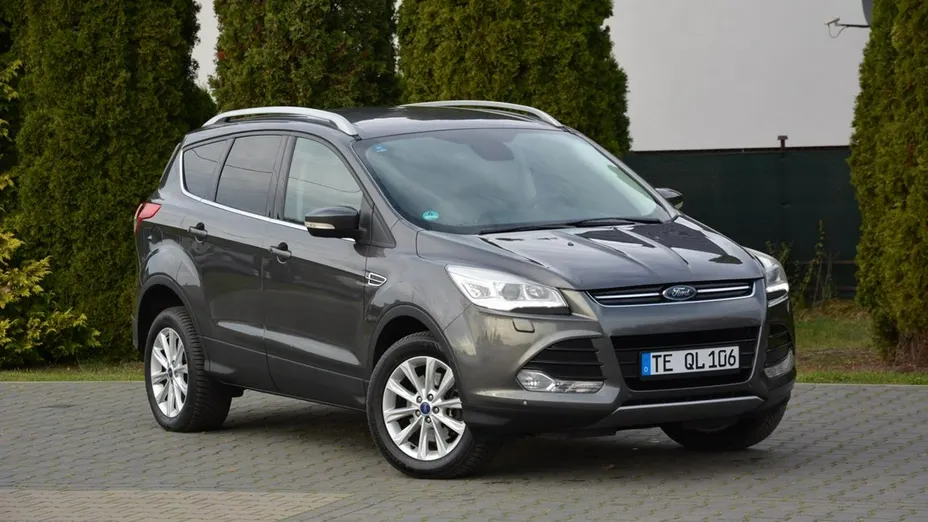 FORD Kuga -