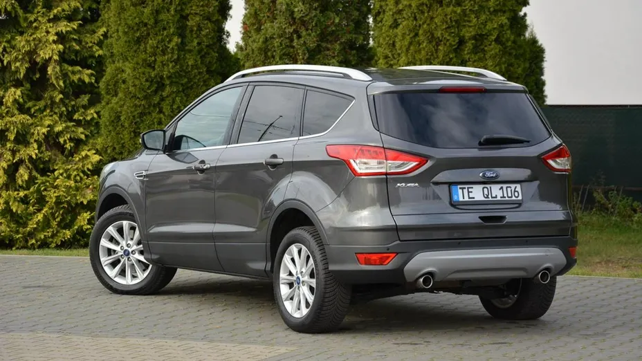 FORD Kuga -