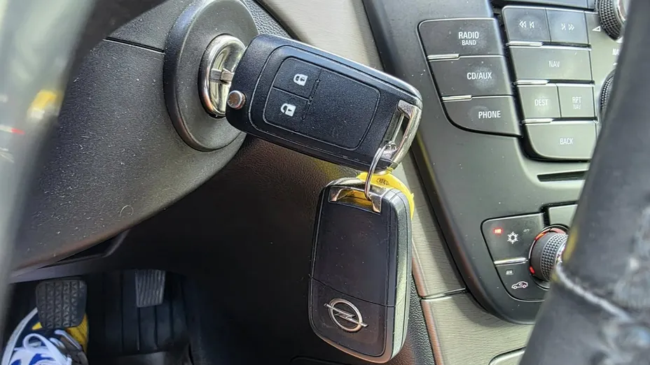 OPEL Insignia -