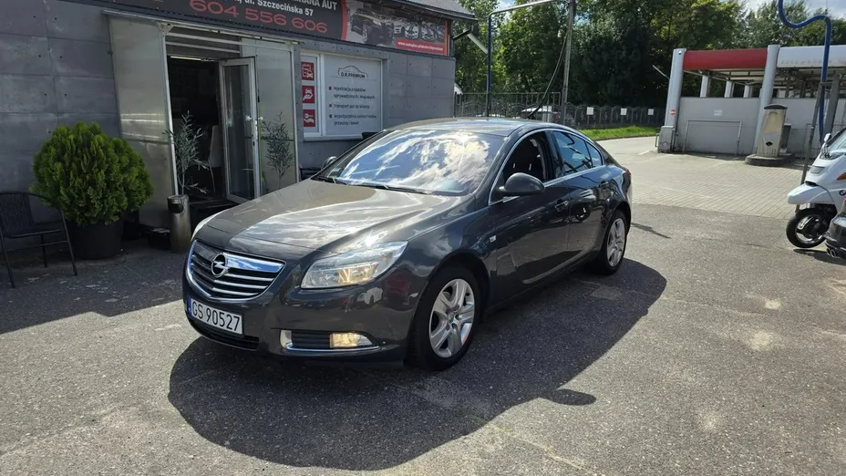OPEL Insignia -
