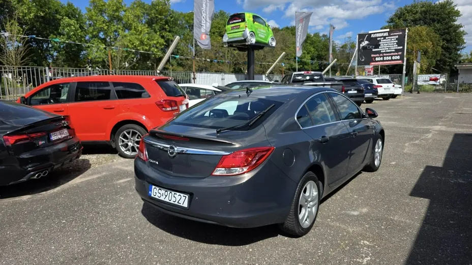OPEL Insignia -