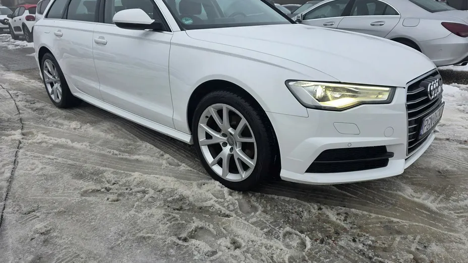 AUDI A6 -