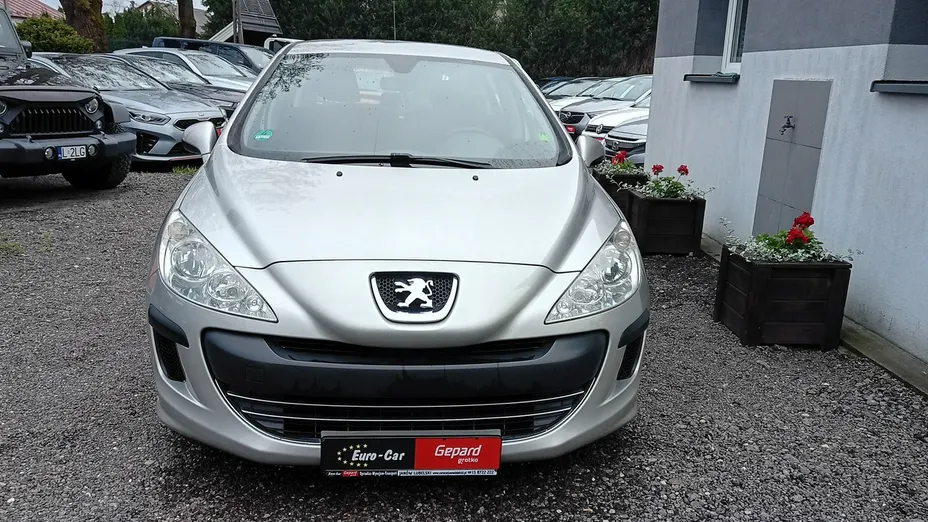 PEUGEOT 308 -