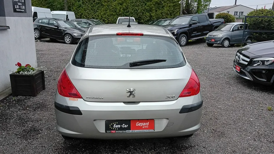 PEUGEOT 308 -