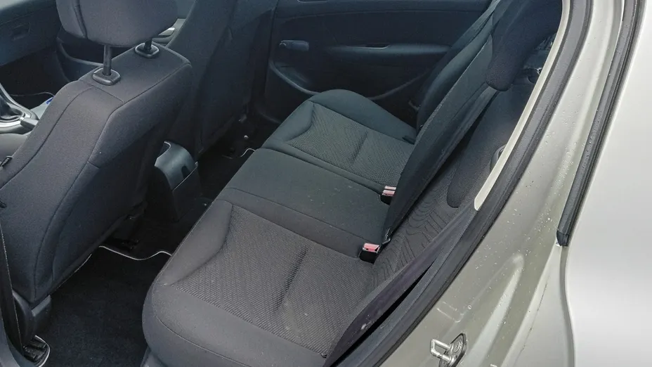 PEUGEOT 308 -