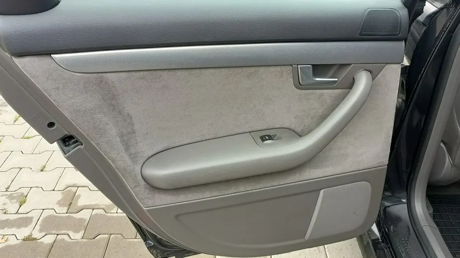 AUDI A4 -