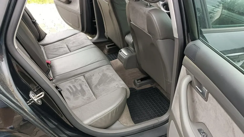 AUDI A4 -