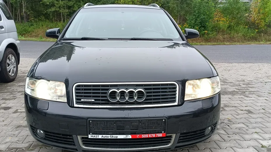 AUDI A4 -