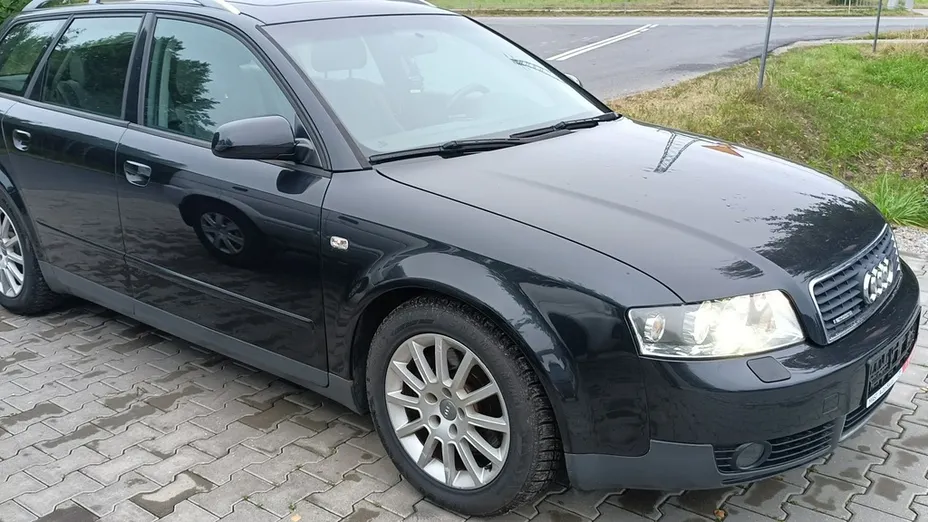 AUDI A4 -