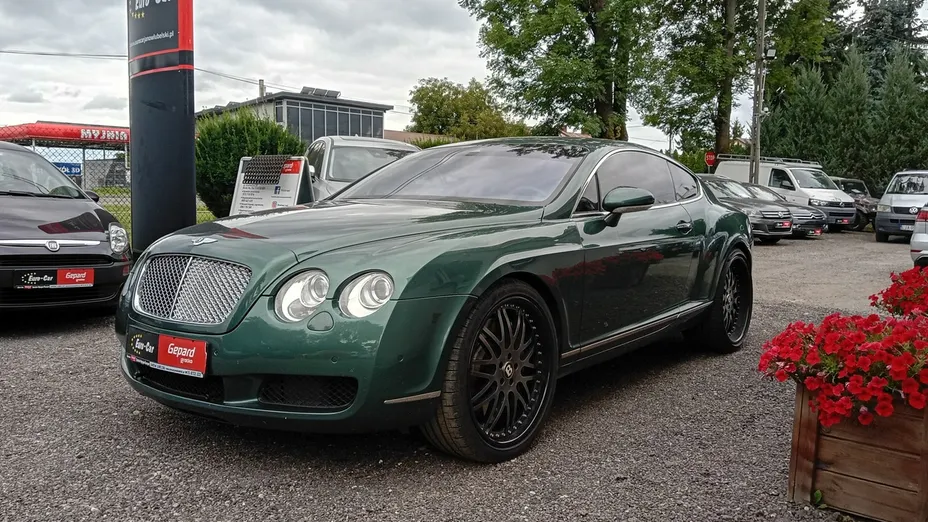 BENTLEY Continental -