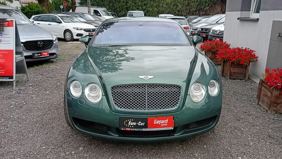 BENTLEY Continental -