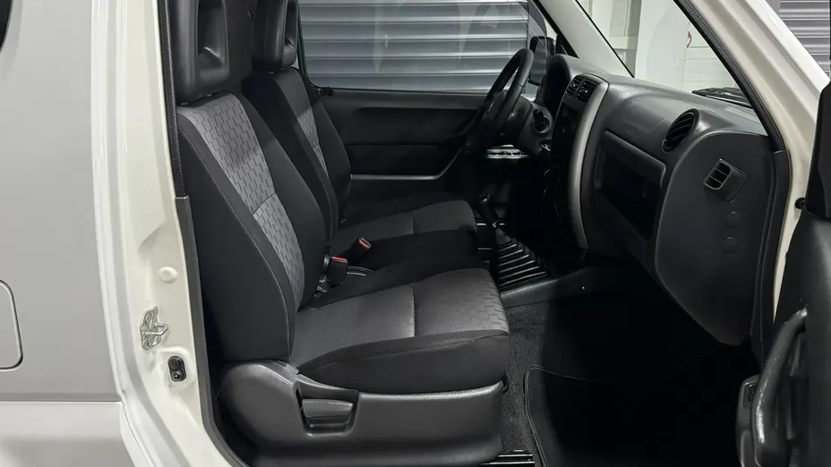 SUZUKI Jimny -