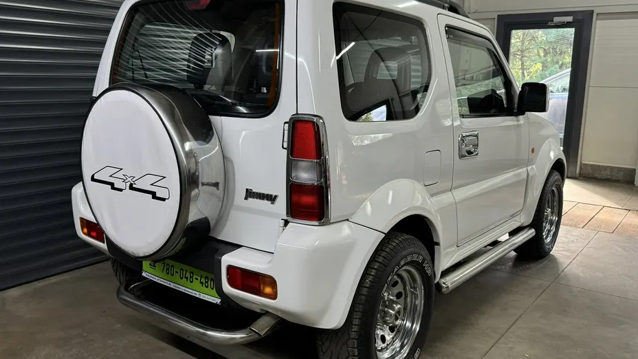 SUZUKI Jimny -