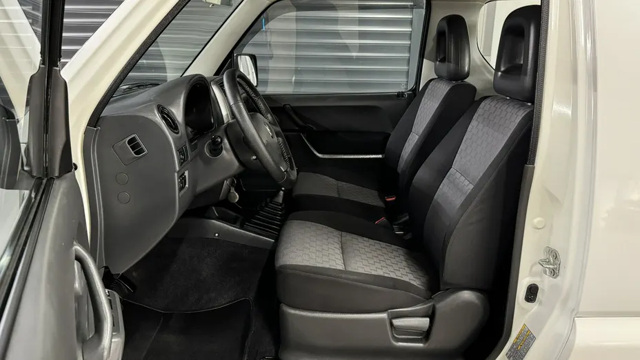 SUZUKI Jimny -