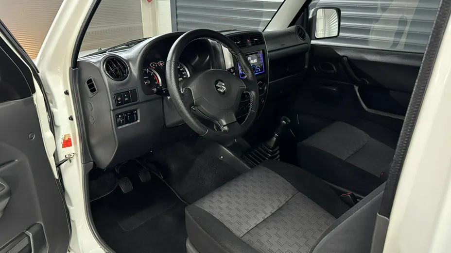 SUZUKI Jimny -