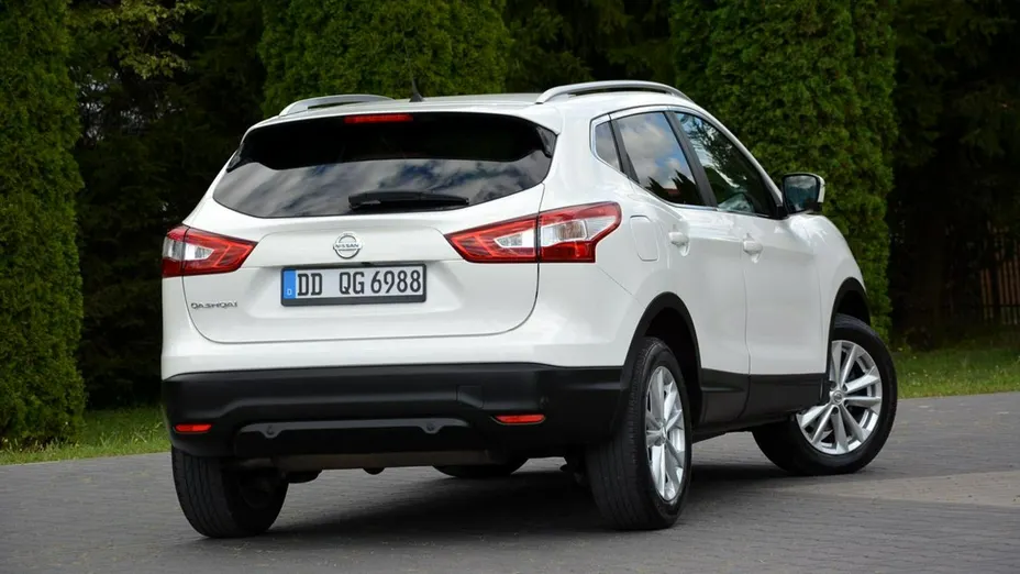 NISSAN Qashqai -