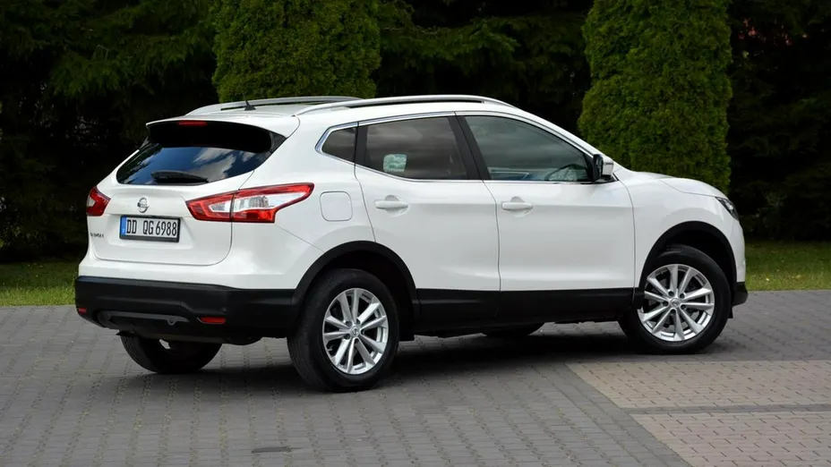 NISSAN Qashqai -