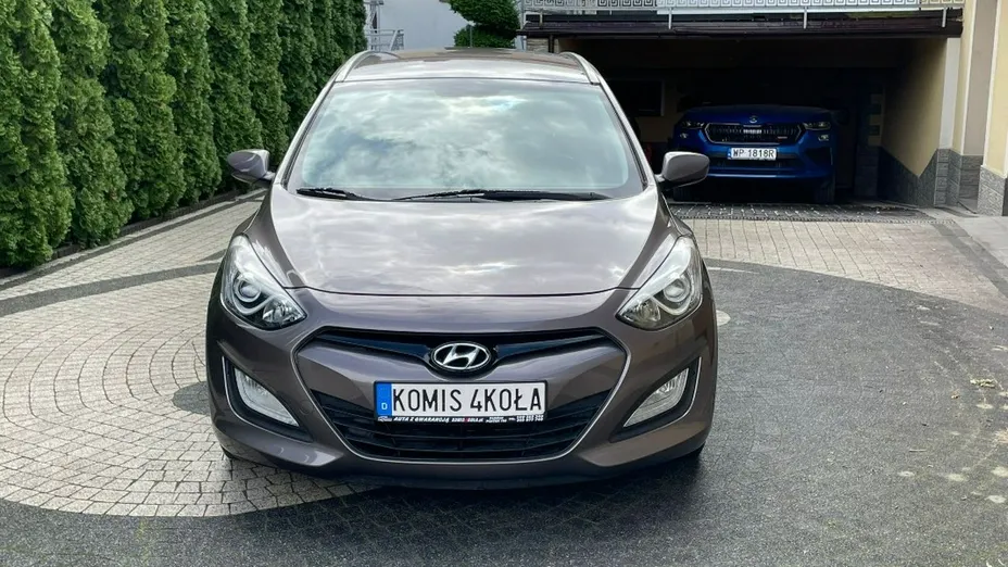 HYUNDAI i30 -