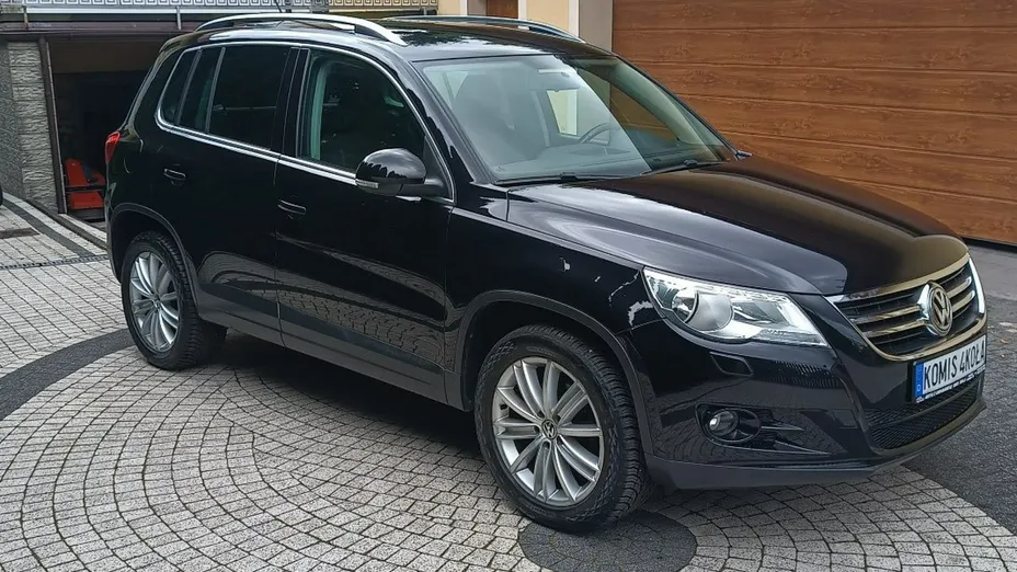 VOLKSWAGEN Tiguan -