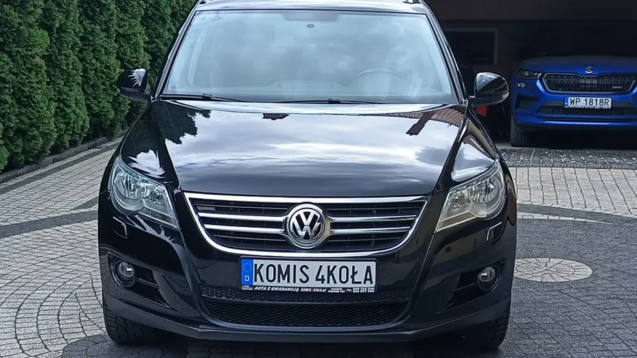 VOLKSWAGEN Tiguan -