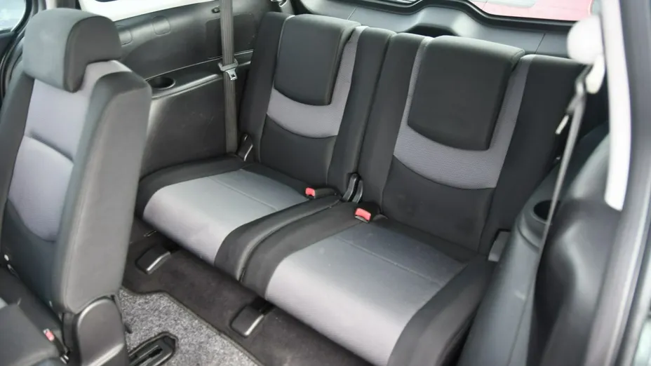 MAZDA 5 -