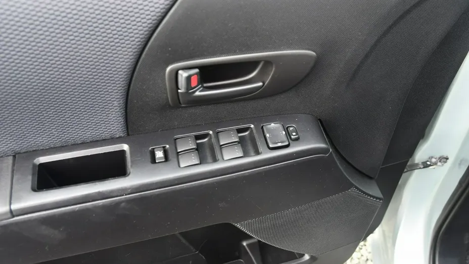 MAZDA 5 -