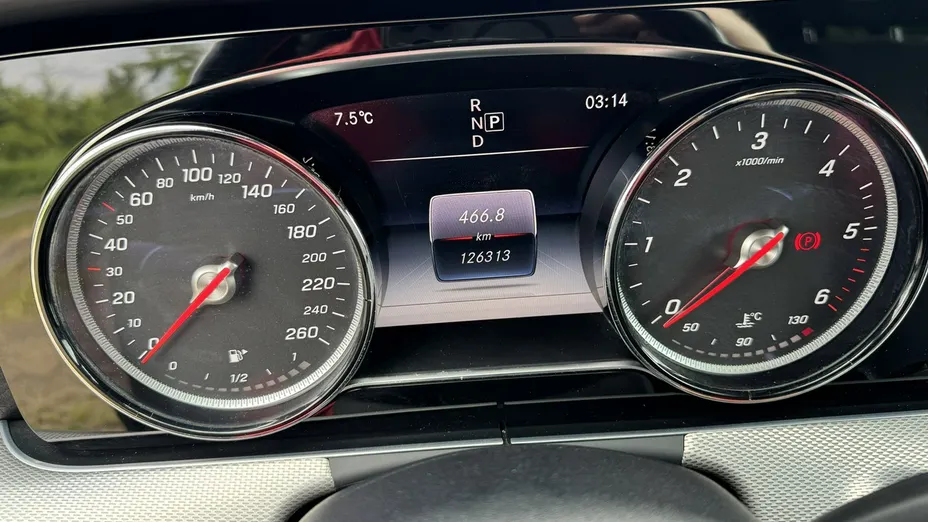MERCEDES-BENZ E Klasa -